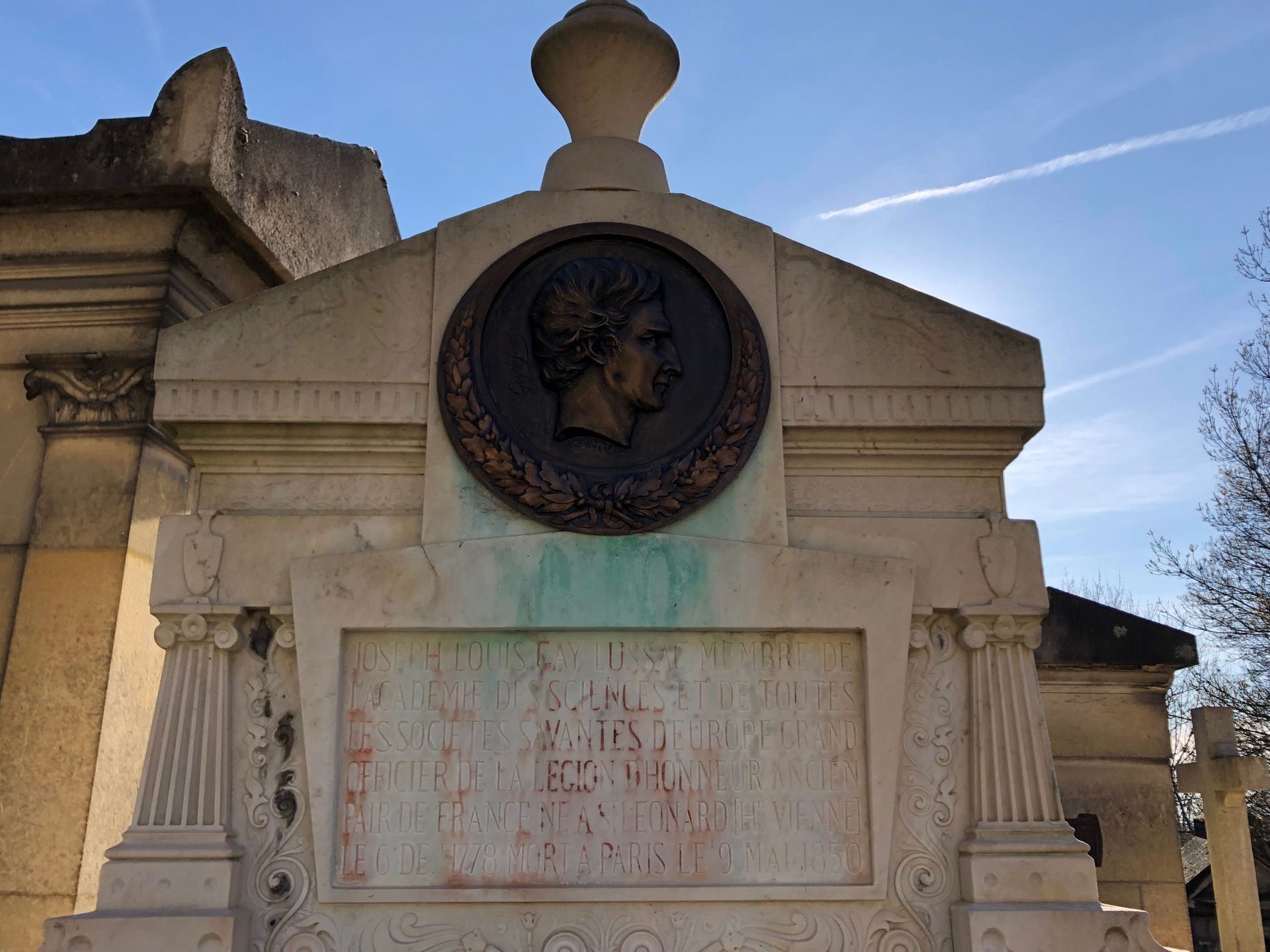 Joseph Gay Lussac's tomb, Paris (3).JPG